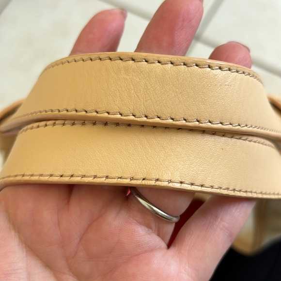 Tory Burch canvas tote bag. - Picture 6 of 7